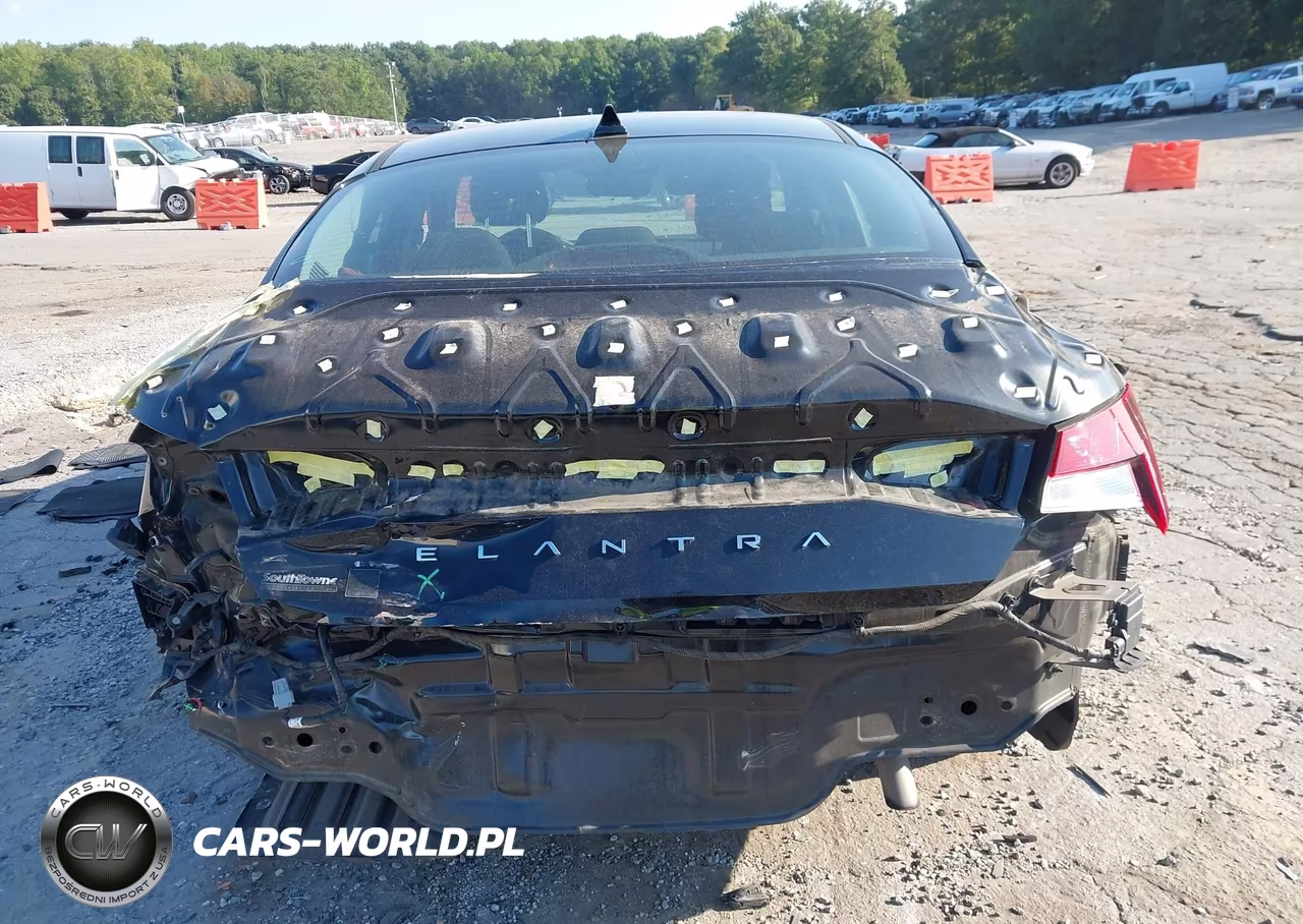 2022 Hyundai Elantra Se VIN:KMHLL4AG9NU324695 - 16