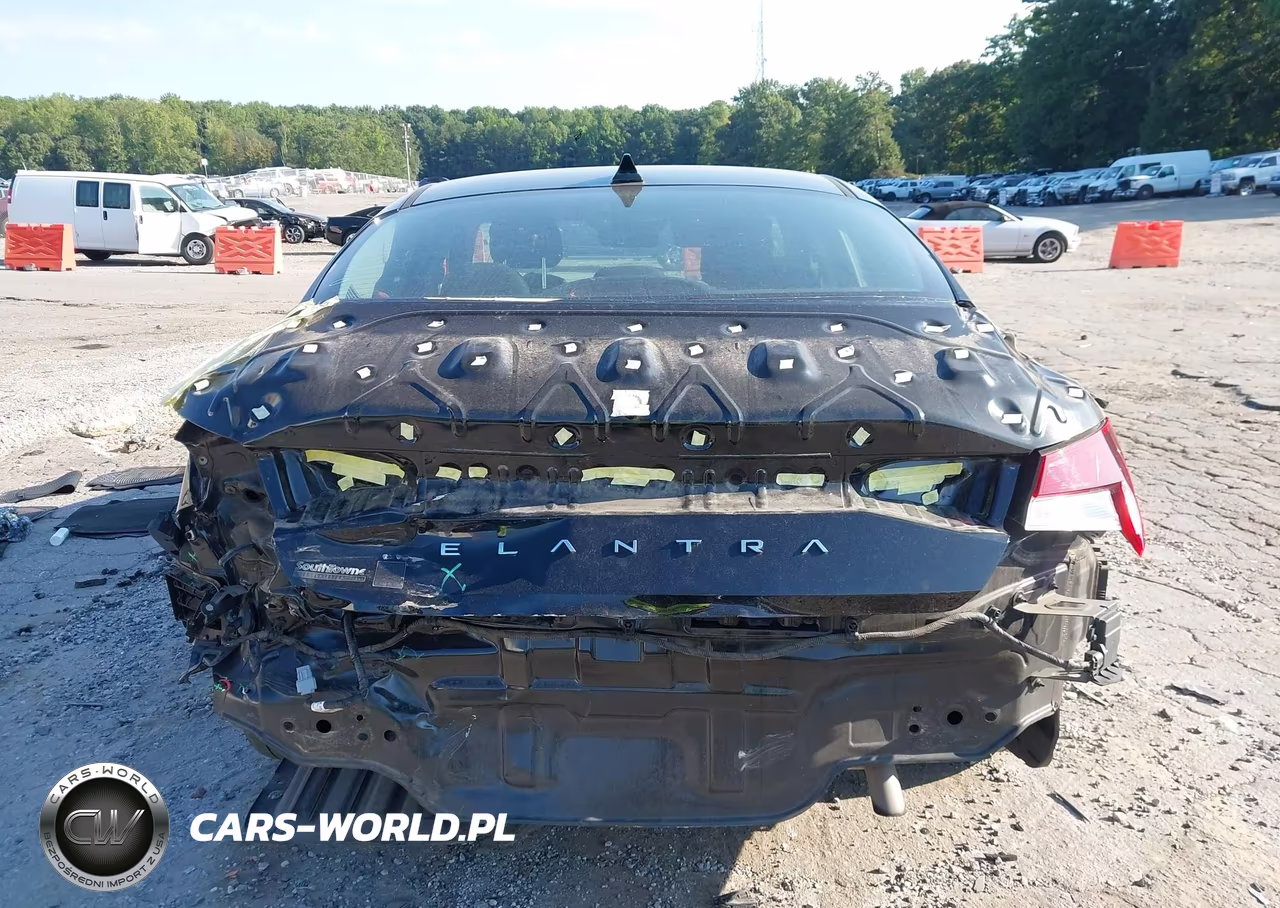 2022 Hyundai Elantra Se VIN:KMHLL4AG9NU324695 - 17