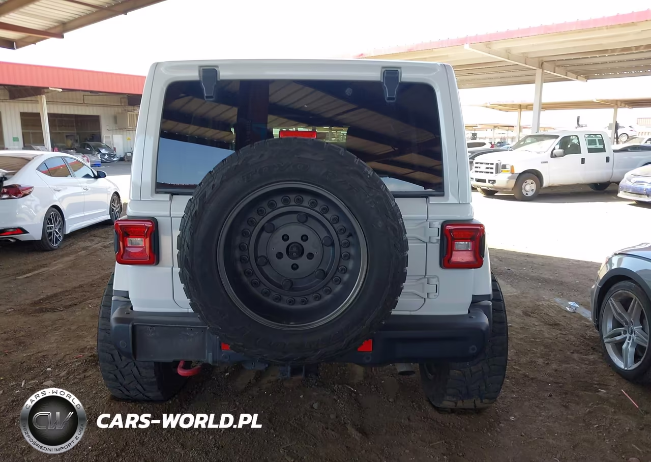 2018 Jeep Wrangler Unlimited Rubicon 4X4 VIN:1C4HJXFG2JW172848 - 16