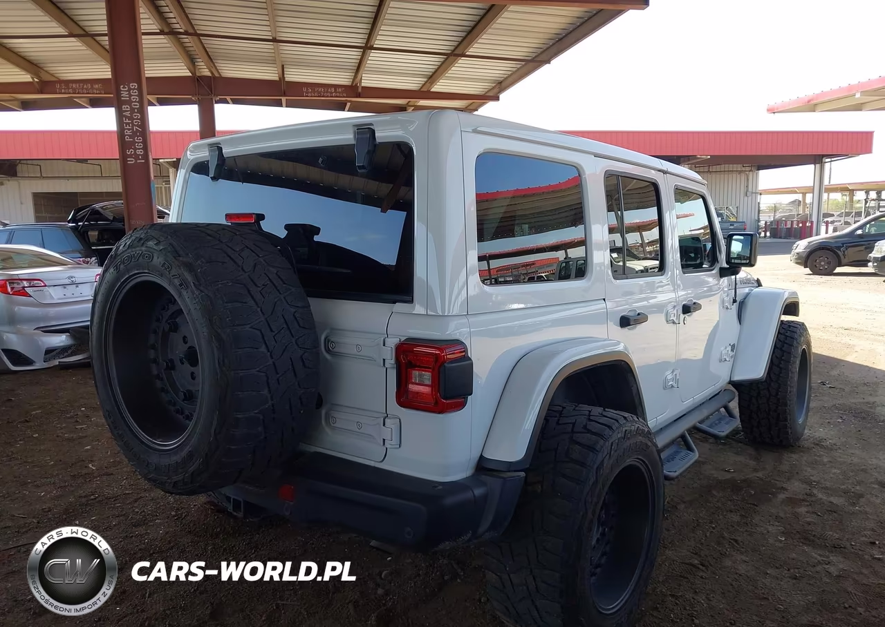 2018 Jeep Wrangler Unlimited Rubicon 4X4 VIN:1C4HJXFG2JW172848 - 4