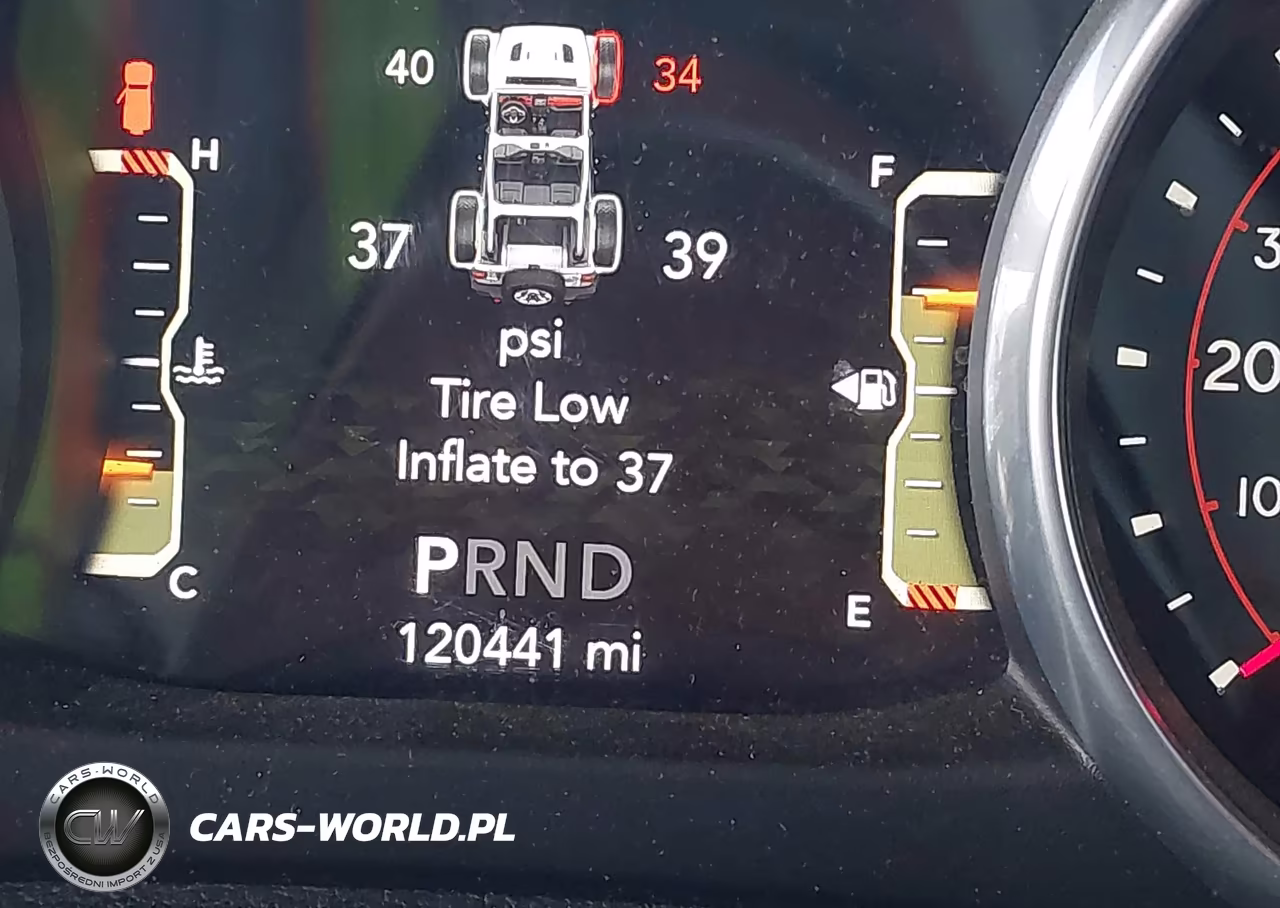 2018 Jeep Wrangler Unlimited Rubicon 4X4 VIN:1C4HJXFG2JW172848 - 7