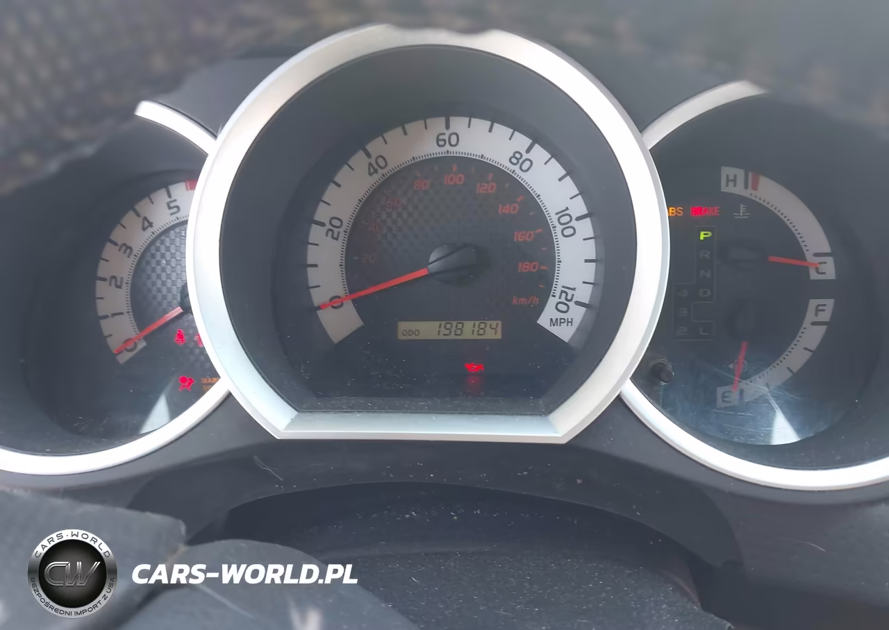 2015 Toyota Tacoma Base V6 VIN:3TMLU4EN1FM180804 - 7