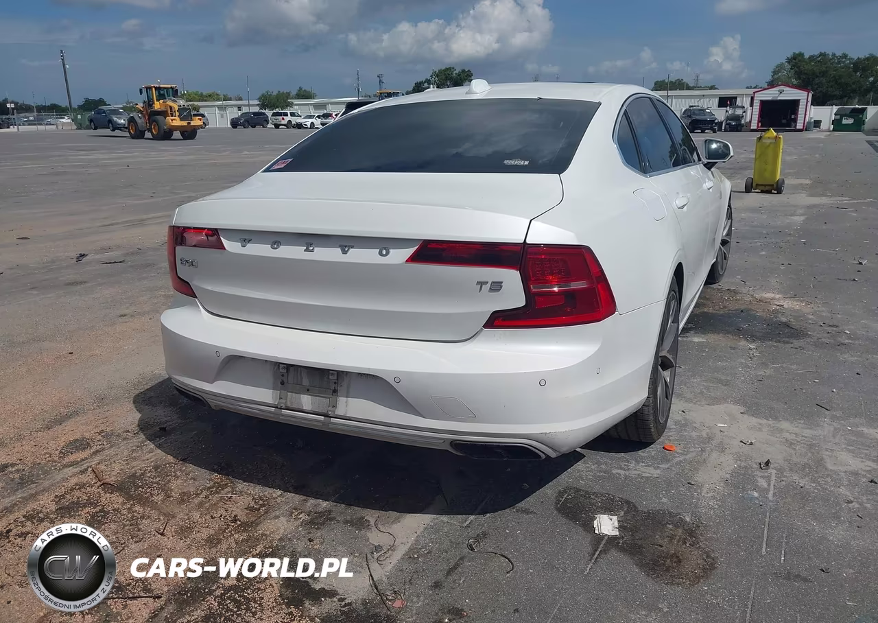 2018 Volvo S90 T5 Momentum VIN:LVY982AK8JP039285 - 4