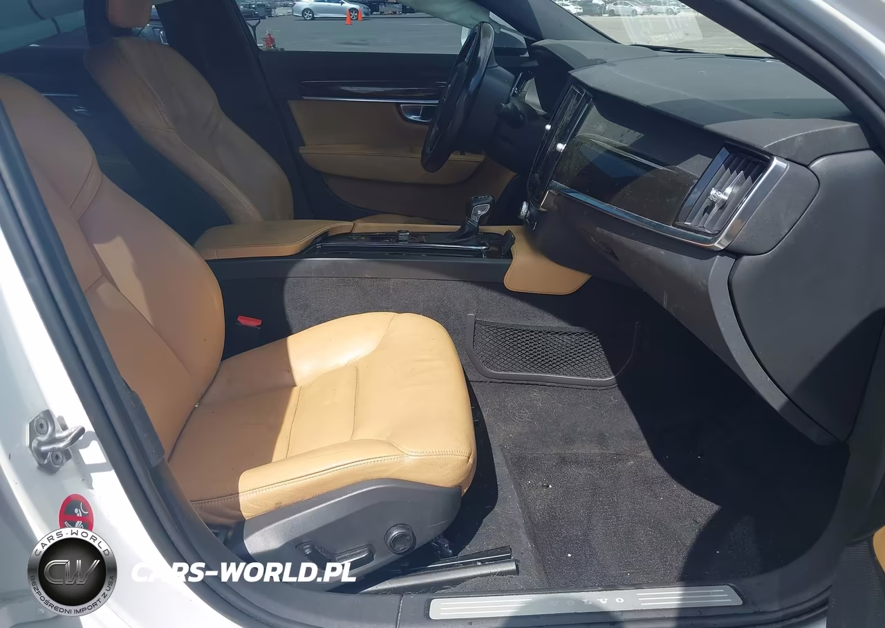 2018 Volvo S90 T5 Momentum VIN:LVY982AK8JP039285 - 5