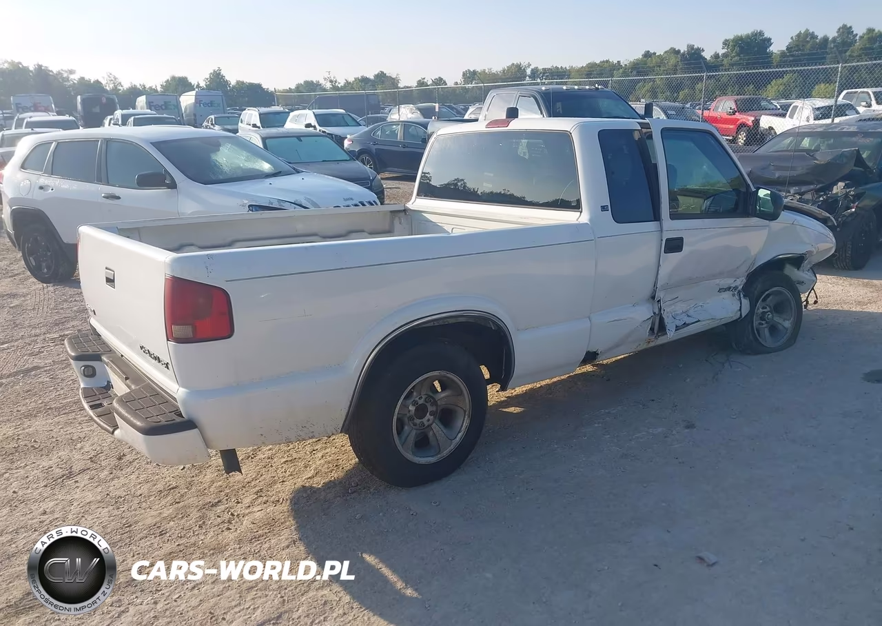 2002 Chevrolet S-10 Ls VIN:1GCCS19W328239776 - 4