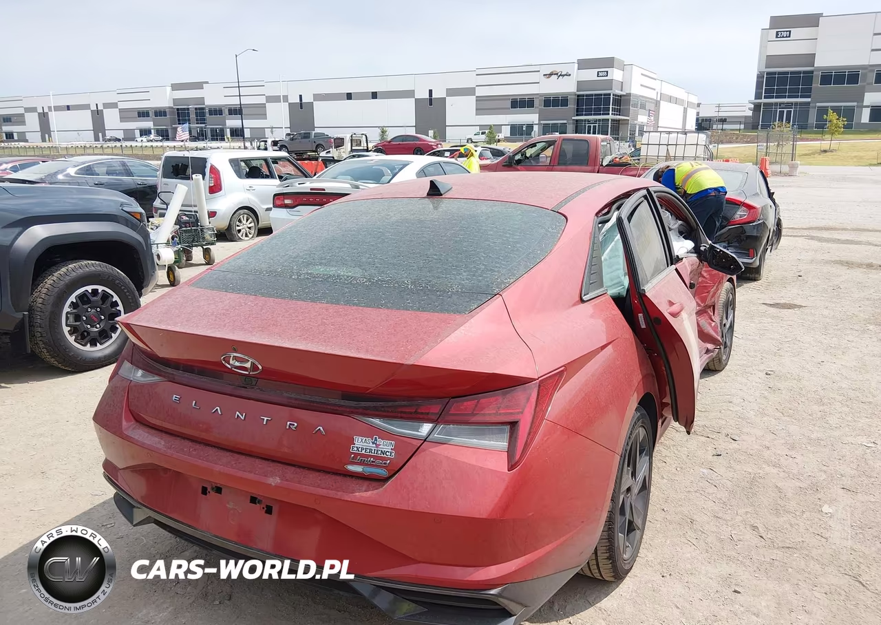 2022 Hyundai Elantra Limited VIN:KMHLP4AG4NU229840 - 4