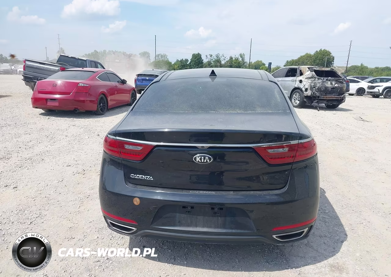 2018 Kia Cadenza Premium VIN:KNALC4J12J5127613 - 17
