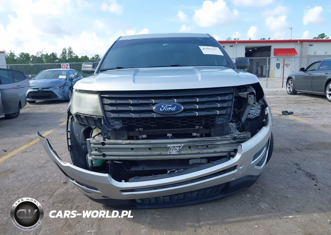 2016 Ford Utility Police Interceptor VIN:1FM5K8AR3GGA28593 - 12