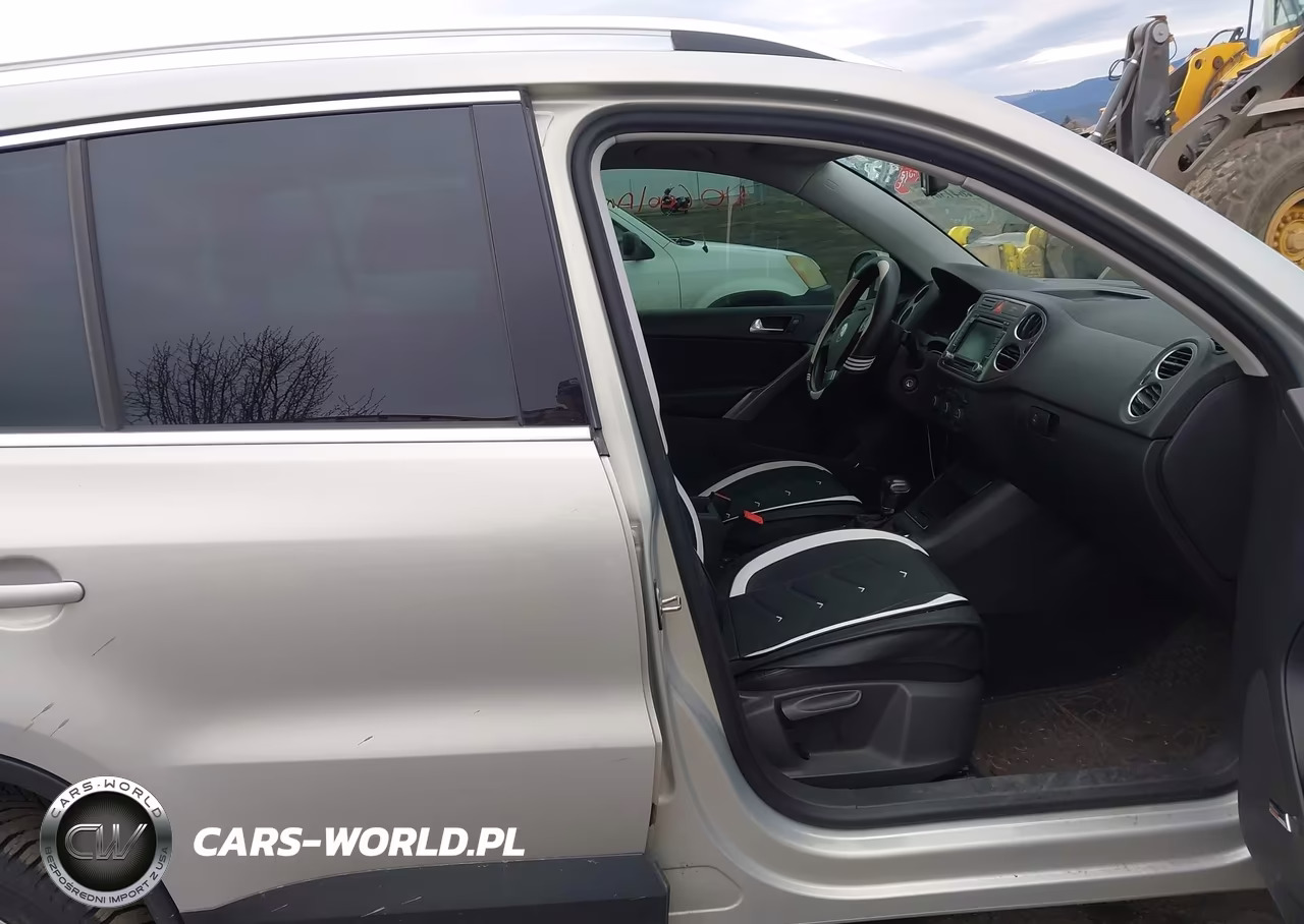 2009 Volkswagen Tiguan Sel VIN:WVGBV75N59W528095 - 5