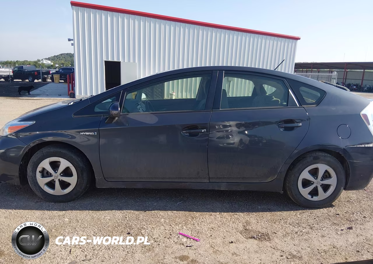2015 Toyota Prius Three VIN:JTDKN3DU6F1914510 - 14