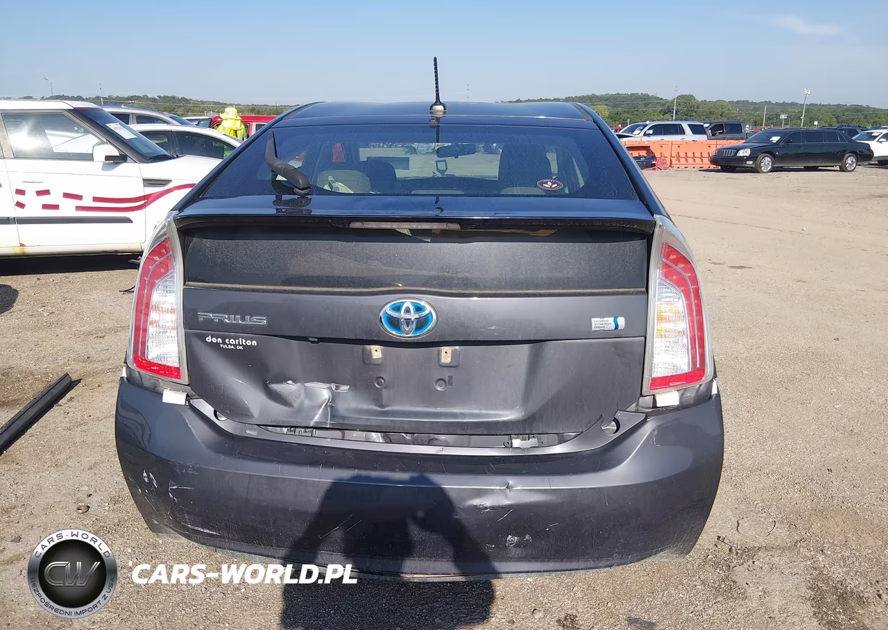 2015 Toyota Prius Three VIN:JTDKN3DU6F1914510 - 16