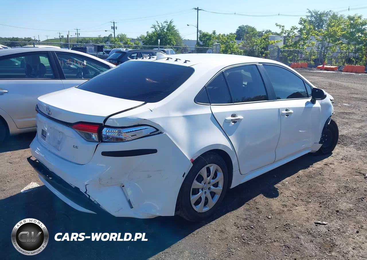 2022 Toyota Corolla Le VIN:5YFEPMAE3NP367118 - 4