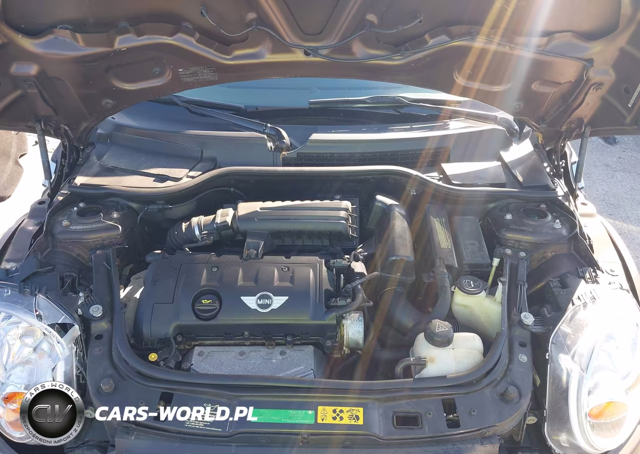 2010 Mini Cooper VIN:WMWMF3C57ATZ22738 - 10