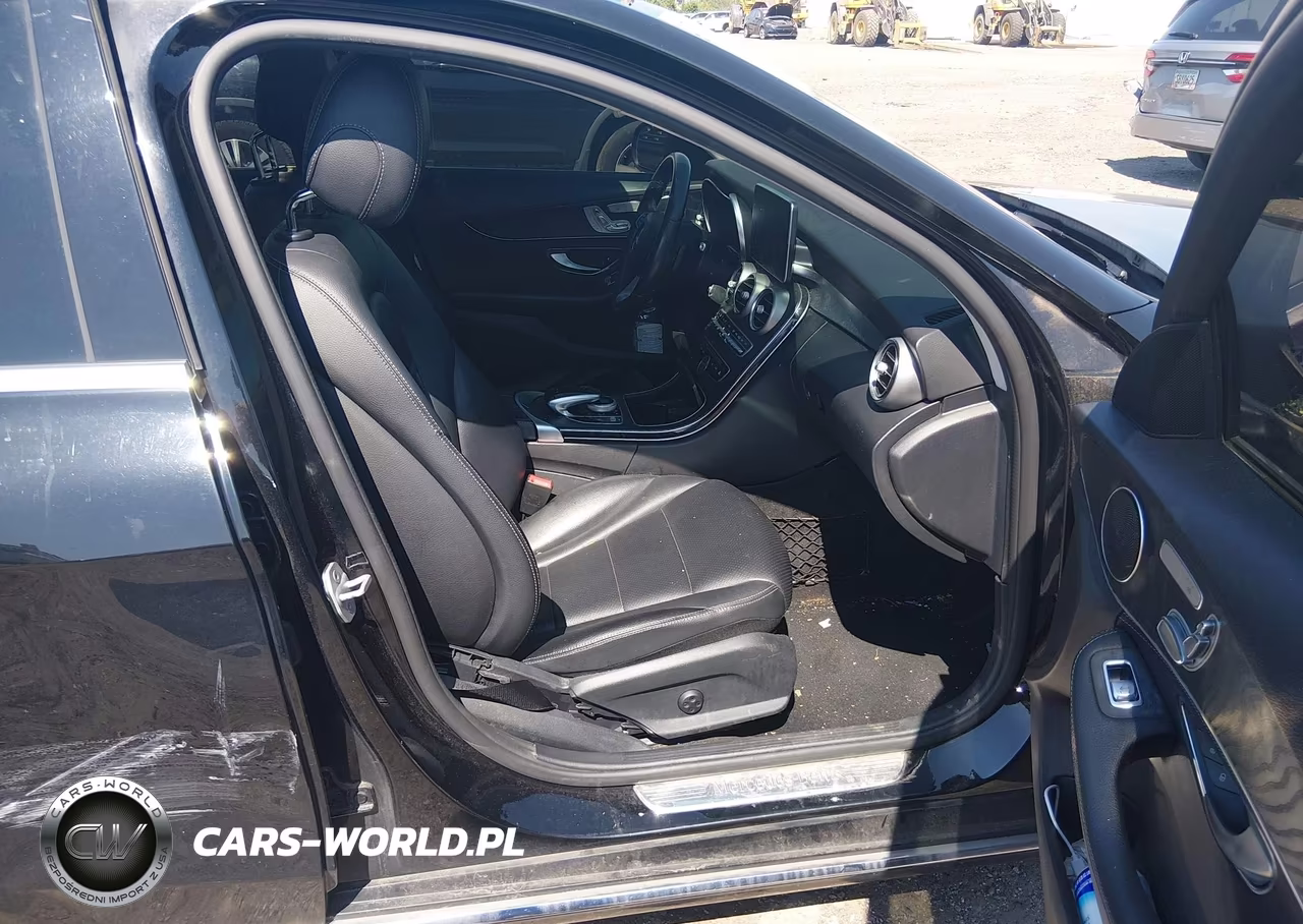 2016 Mercedes-Benz C 300 VIN:55SWF4JB3GU140053 - 5