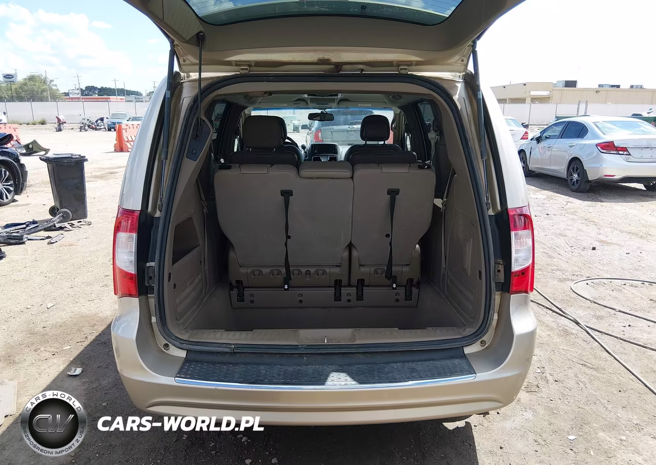 2013 Chrysler Town & Country Touring VIN:2C4RC1BG2DR539164 - 16