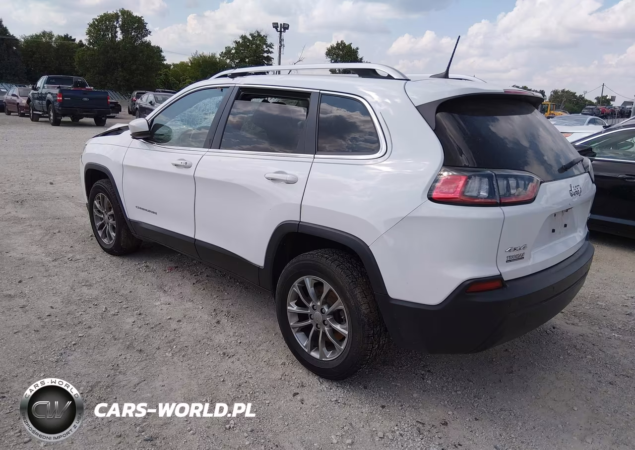 2020 Jeep Cherokee Latitude Plus 4X4 VIN:1C4PJMLB3LD569518 - 3