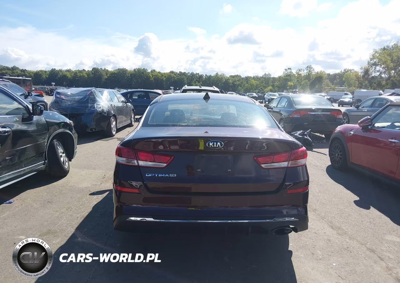 2019 Kia Optima Lx VIN:5XXGT4L39KG350389 - 16