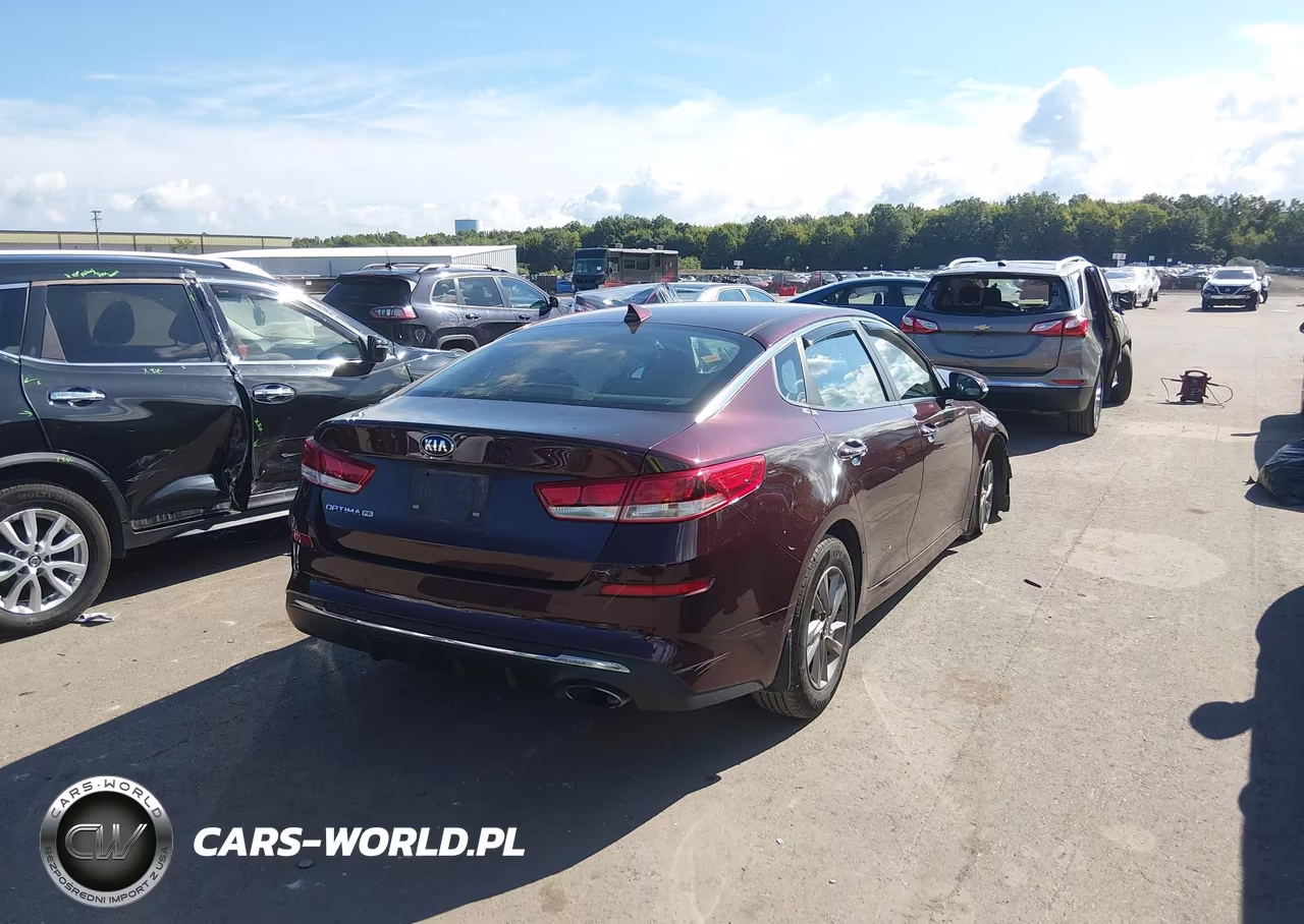 2019 Kia Optima Lx VIN:5XXGT4L39KG350389 - 4