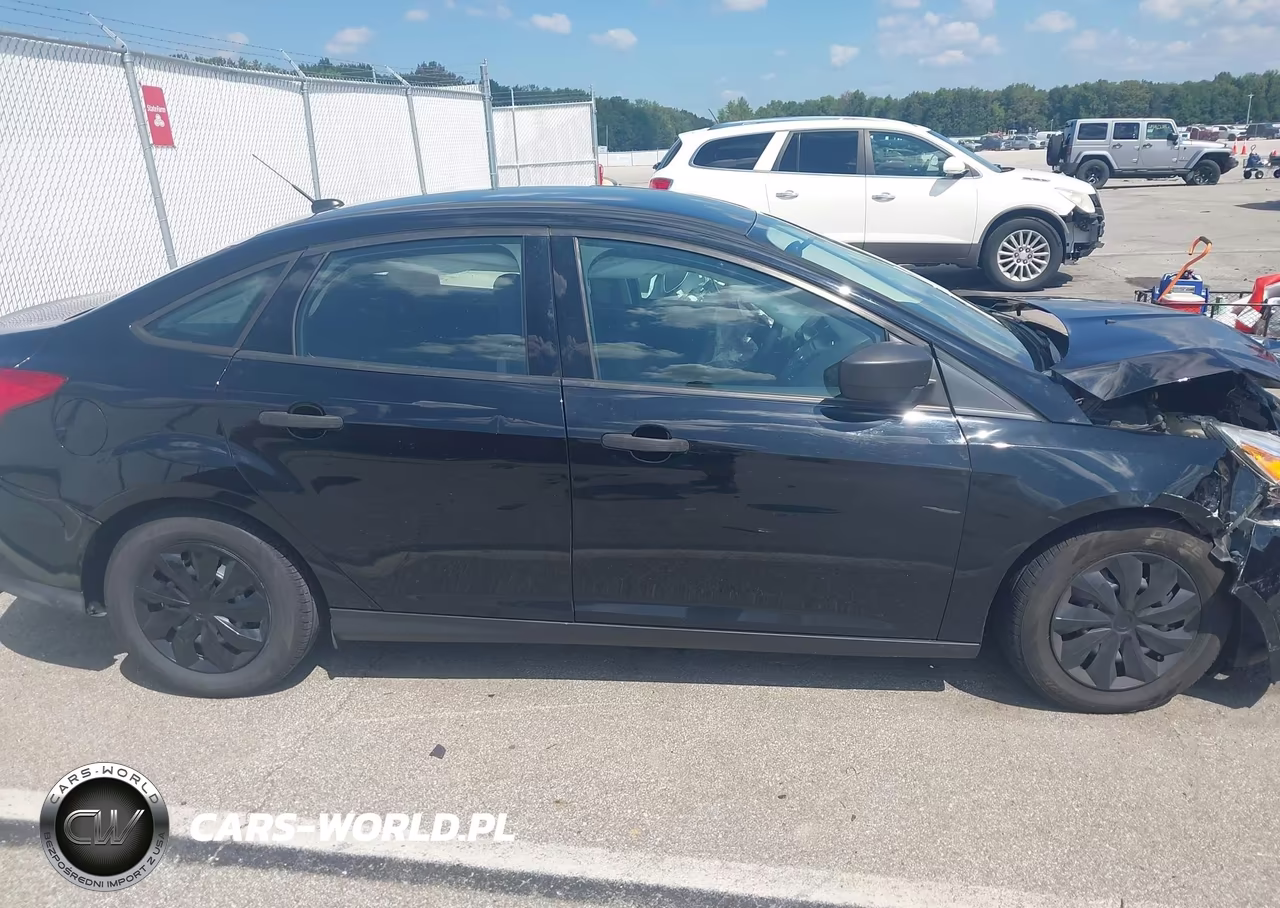 2017 Ford Focus S VIN:1FADP3E29HL257246 - 13