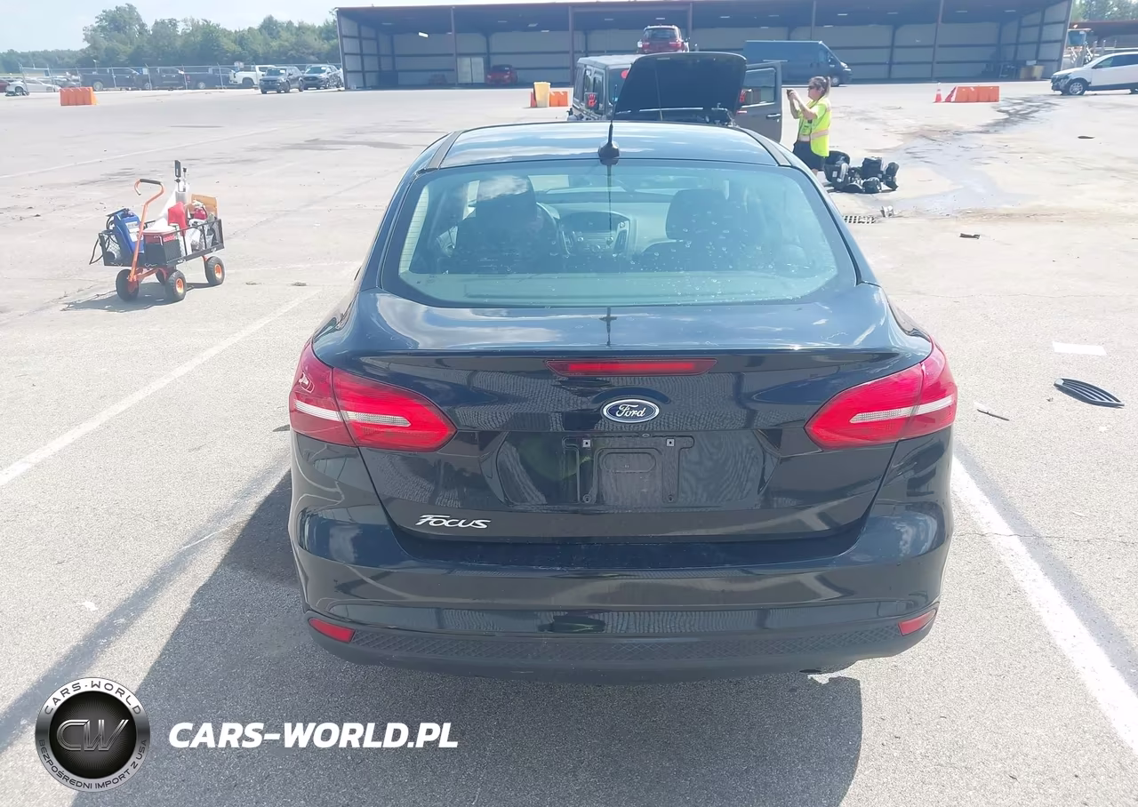 2017 Ford Focus S VIN:1FADP3E29HL257246 - 16