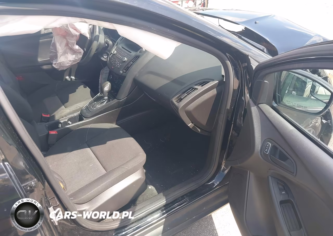 2017 Ford Focus S VIN:1FADP3E29HL257246 - 5