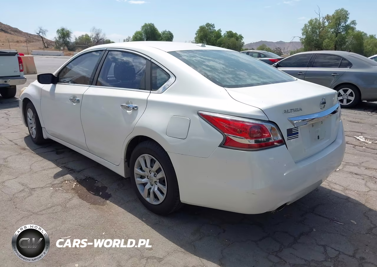 2015 Nissan Altima 2.5 S VIN:1N4AL3AP7FC420327 - 3