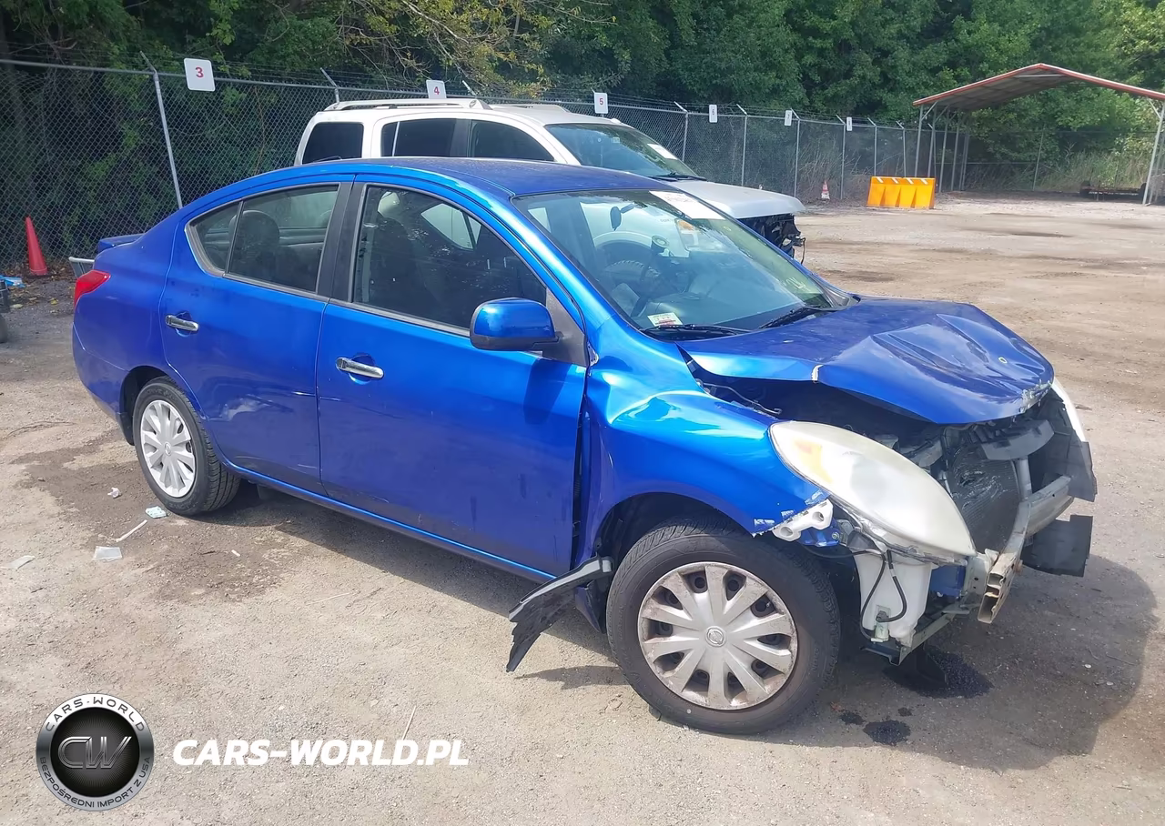 2013 Nissan Versa 1.6 Sv