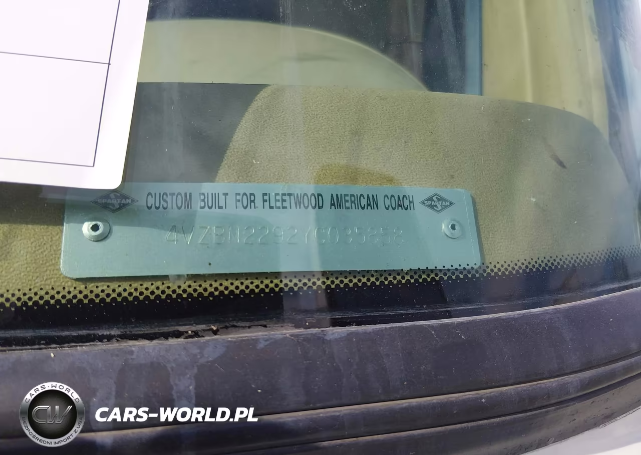 2000 Spartan Motors Motorhome 4Vz VIN:4VZBN2292YC035858 - 9