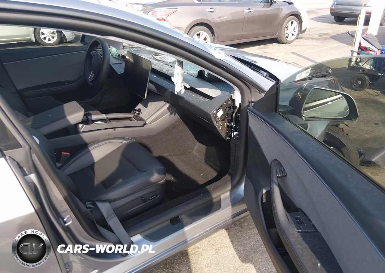 2026 Tesla Model 3 Premium Rear-Wheel Drive-Rear-Wheel Drive VIN:5YJ3E1EA9TF140351 - 5