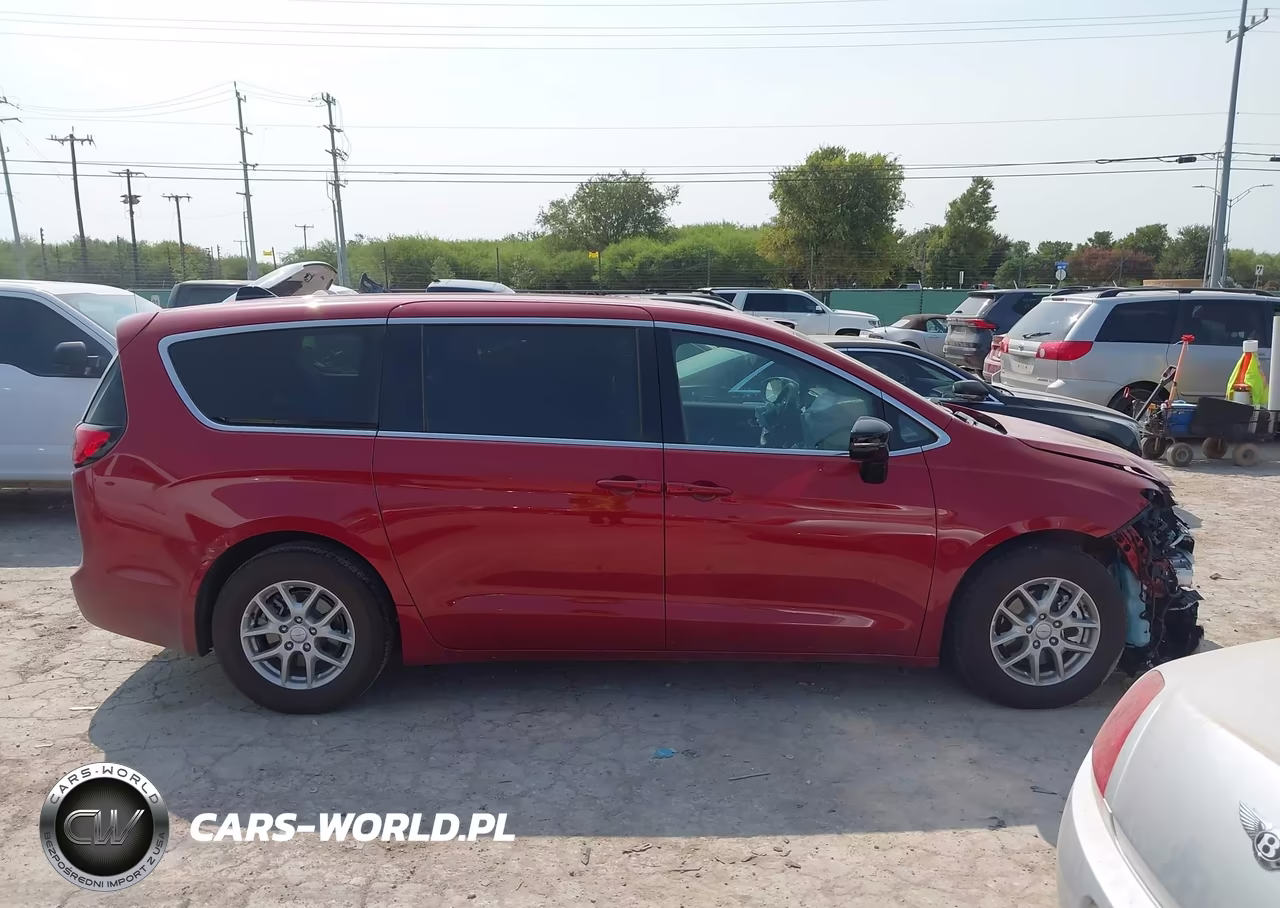2027 Chrysler Pacifica VIN:2C4RC1BG8VR568072 - 14
