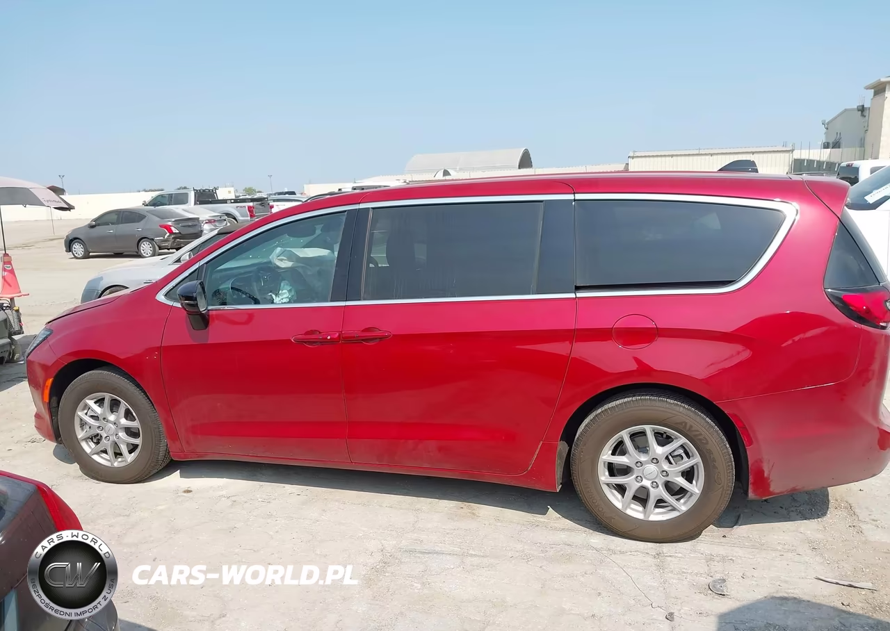 2027 Chrysler Pacifica VIN:2C4RC1BG8VR568072 - 15