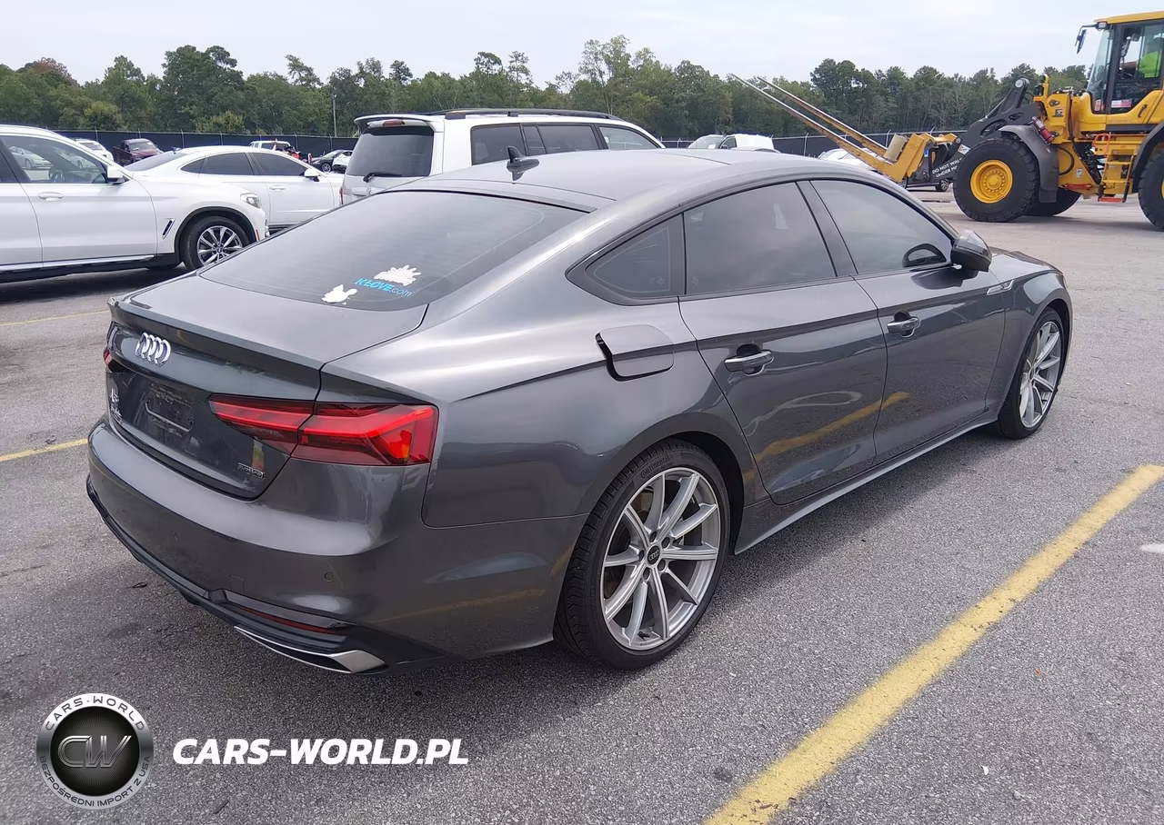 2025 Audi A5 Sportback Premium 45 Tfsi S Line Quattro S Tronic VIN:WAUDACF58SA018047 - 4