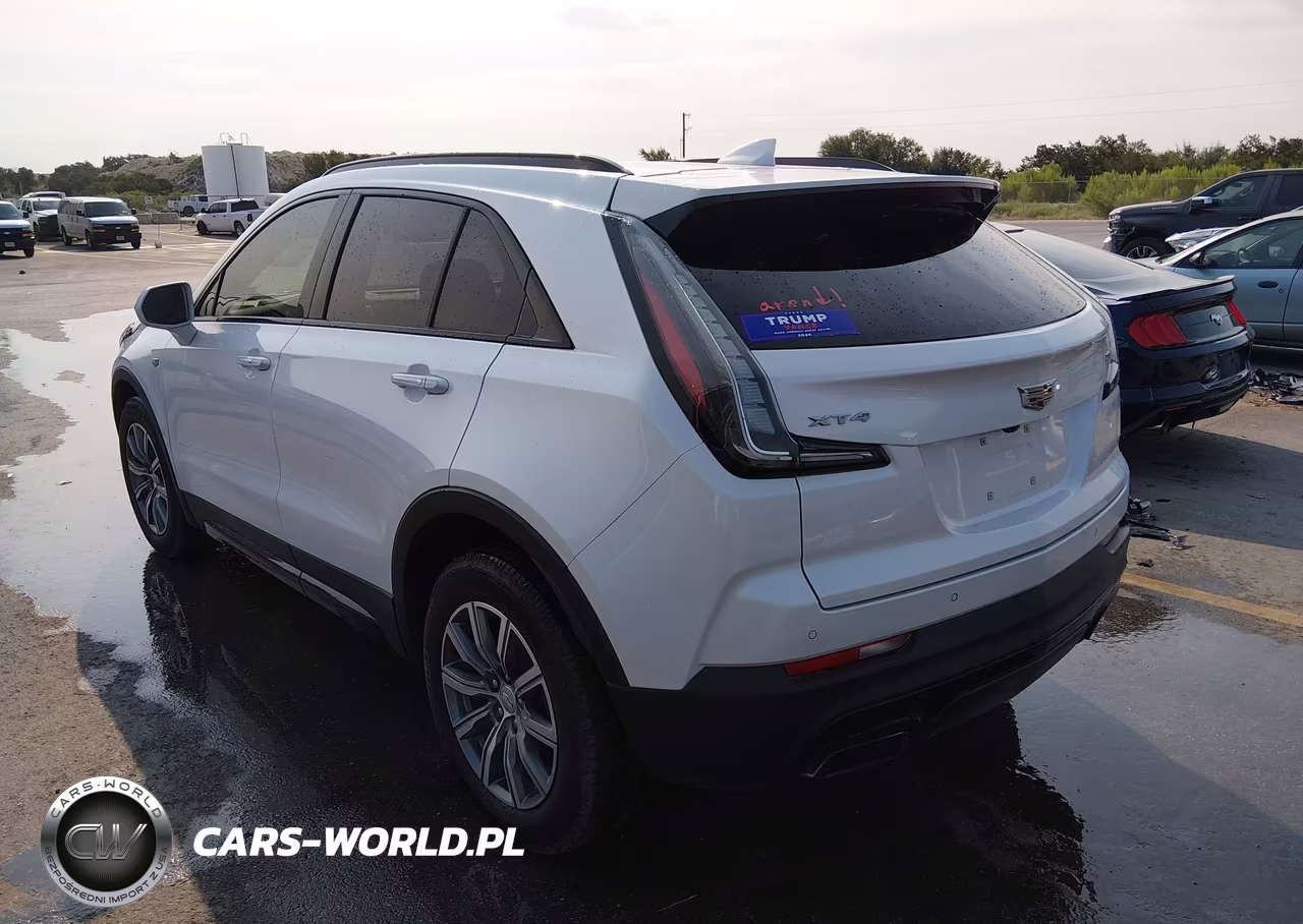 2019 Cadillac Xt4 Sport VIN:1GYFZER41KF188511 - 3