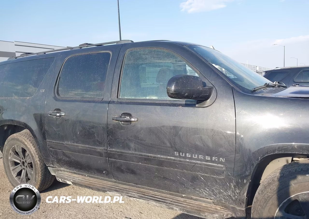 2010 Chevrolet Suburban 1500 Ltz VIN:1GNUKKE37AR242590 - 13