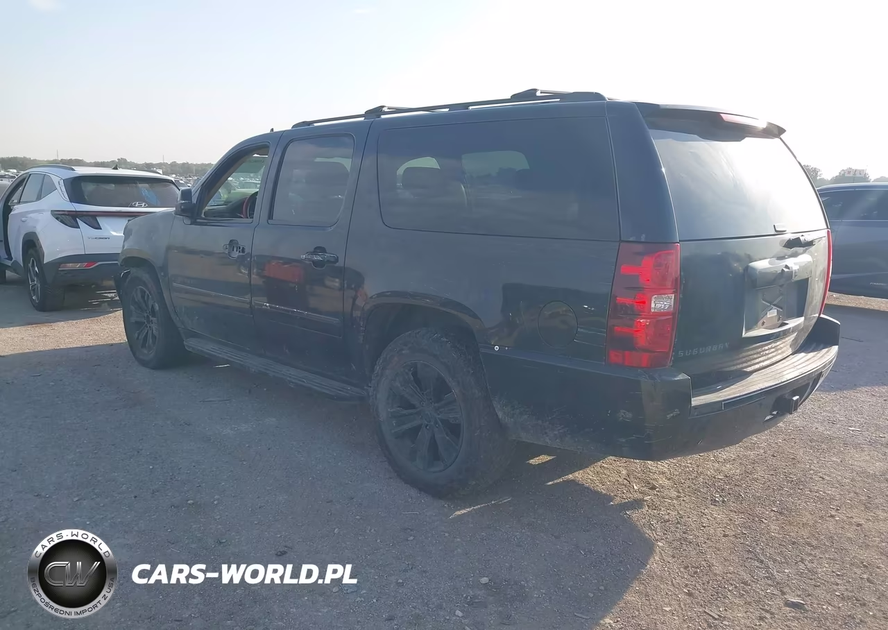 2010 Chevrolet Suburban 1500 Ltz VIN:1GNUKKE37AR242590 - 3