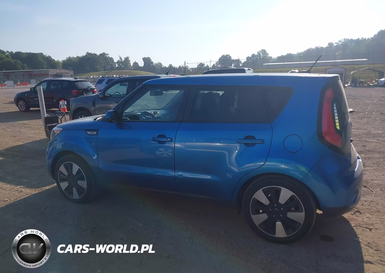 2018 Kia Soul + VIN:KNDJP3A58J7594325 - 14