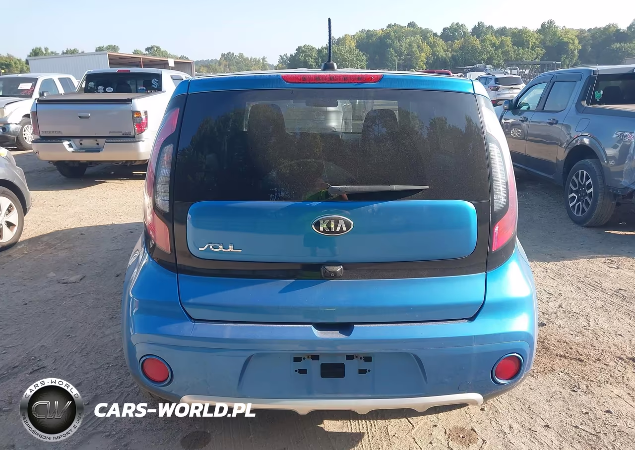 2018 Kia Soul + VIN:KNDJP3A58J7594325 - 16