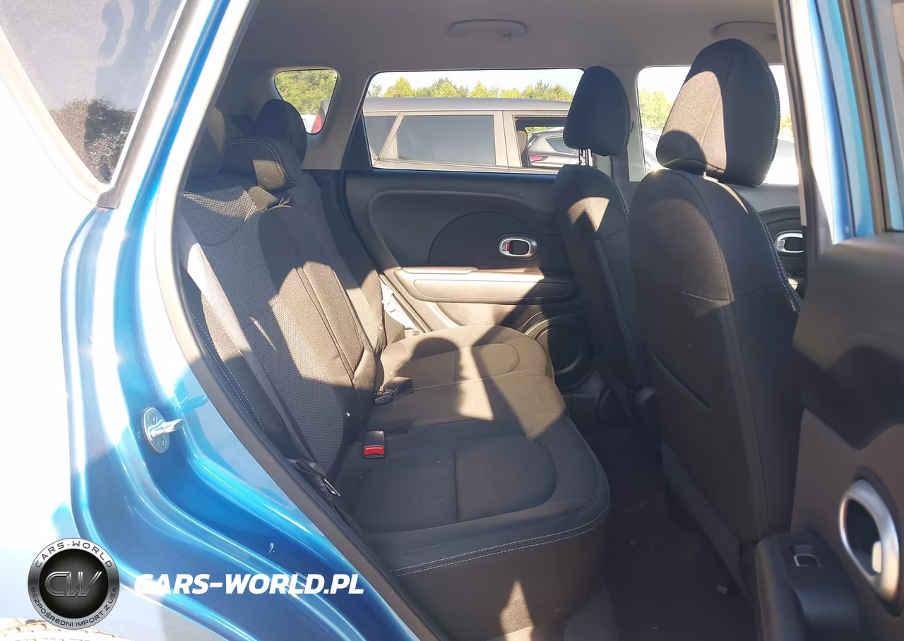 2018 Kia Soul + VIN:KNDJP3A58J7594325 - 8