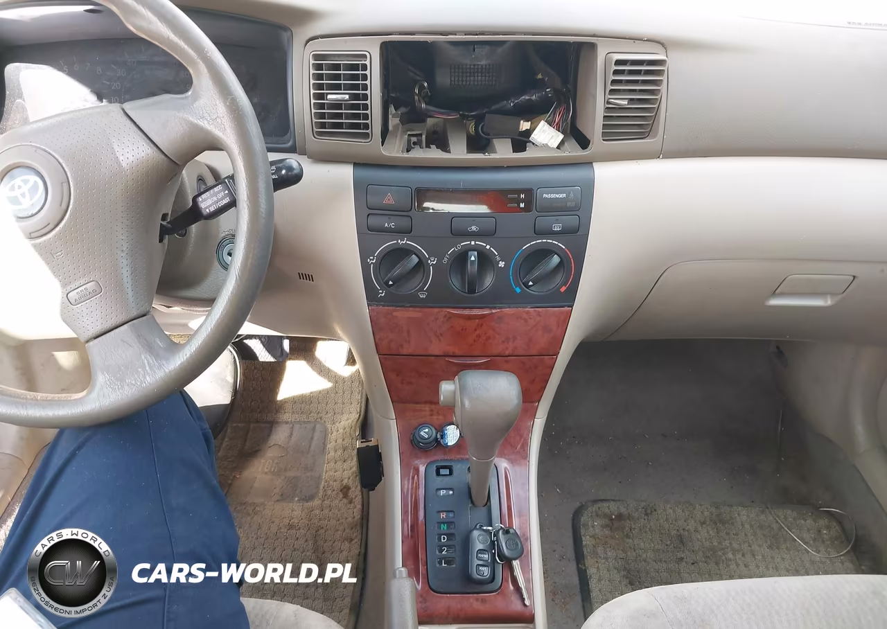 2005 Toyota Corolla Le VIN:1NXBR32E55Z362152 - 11