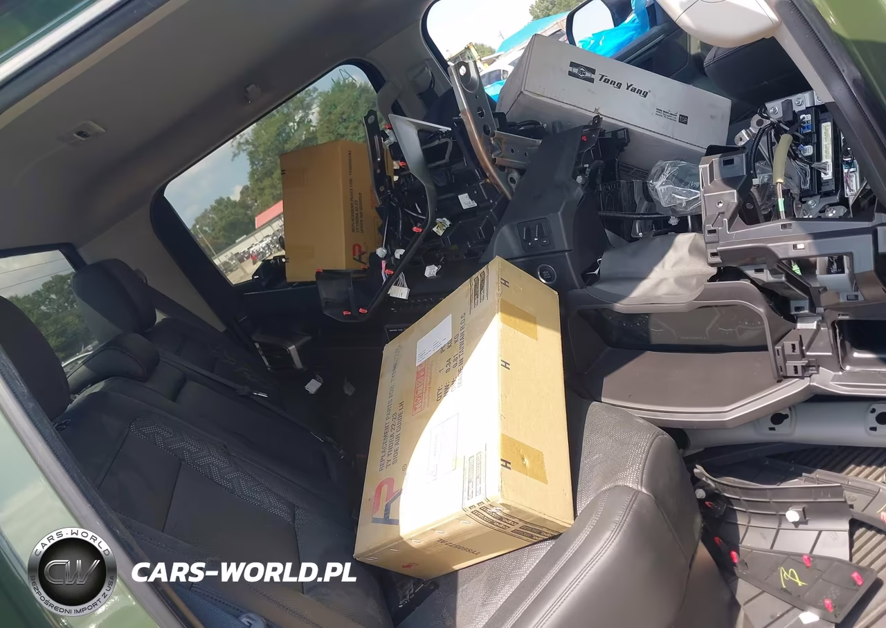 2023 Toyota Tundra Sr5 VIN:5TFLA5EC2PX013568 - 8