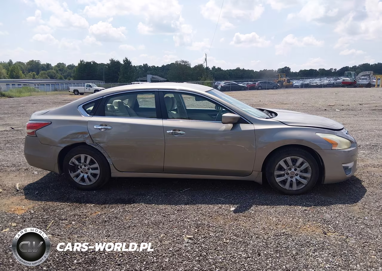 2014 Nissan Altima 2.5 S VIN:1N4AL3AP3EC103563 - 13