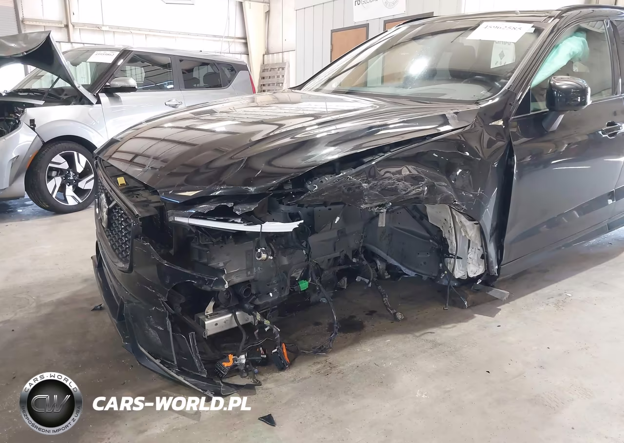 2024 Volvo Xc60 B5 Ultimate Dark Theme VIN:YV4L12RM7R1821094 - 6