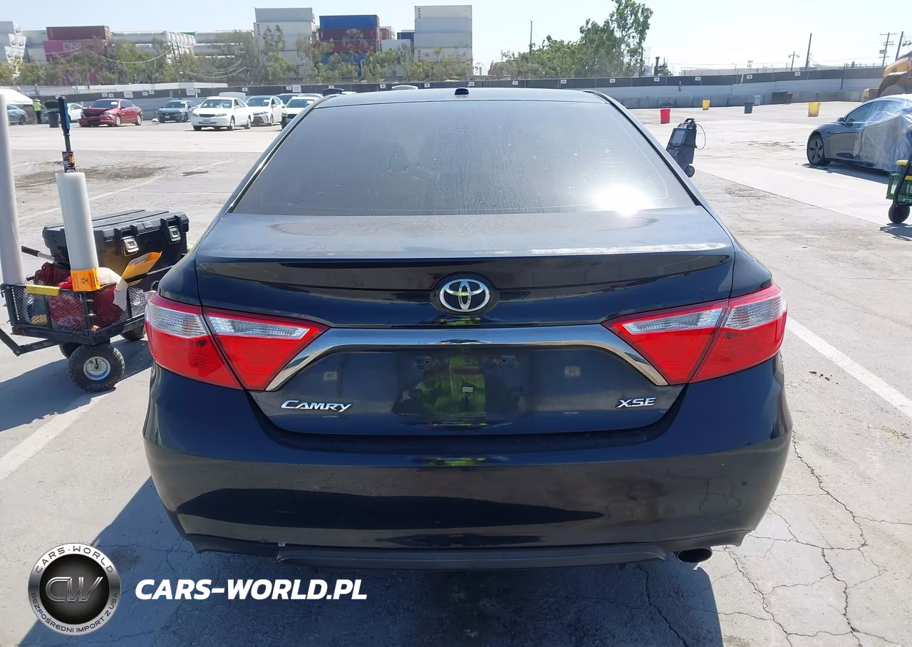 2017 Toyota Camry Xse VIN:4T1BF1FK3HU617589 - 18
