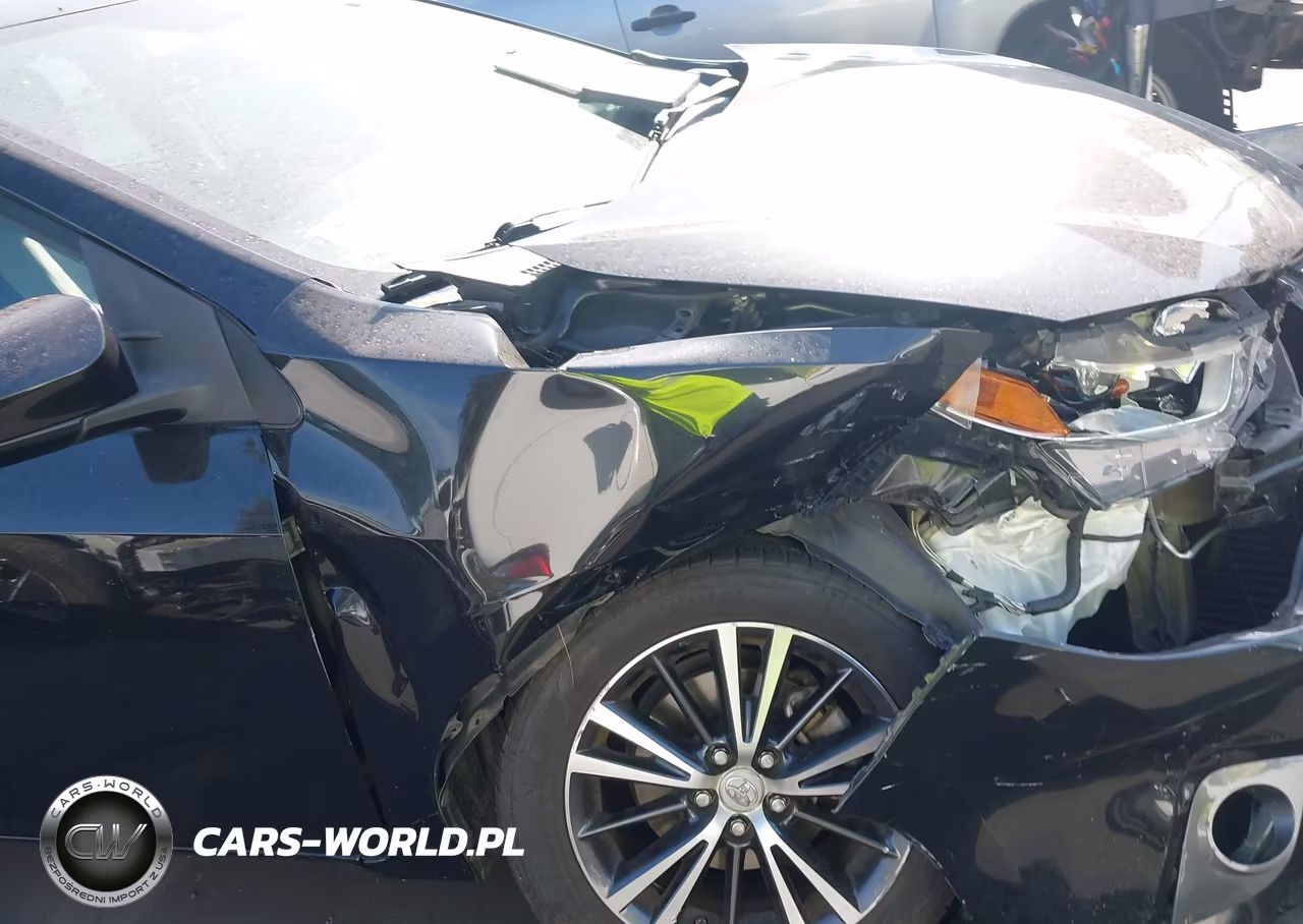 2016 Toyota Corolla Le Plus VIN:5YFBURHEXGP383060 - 12