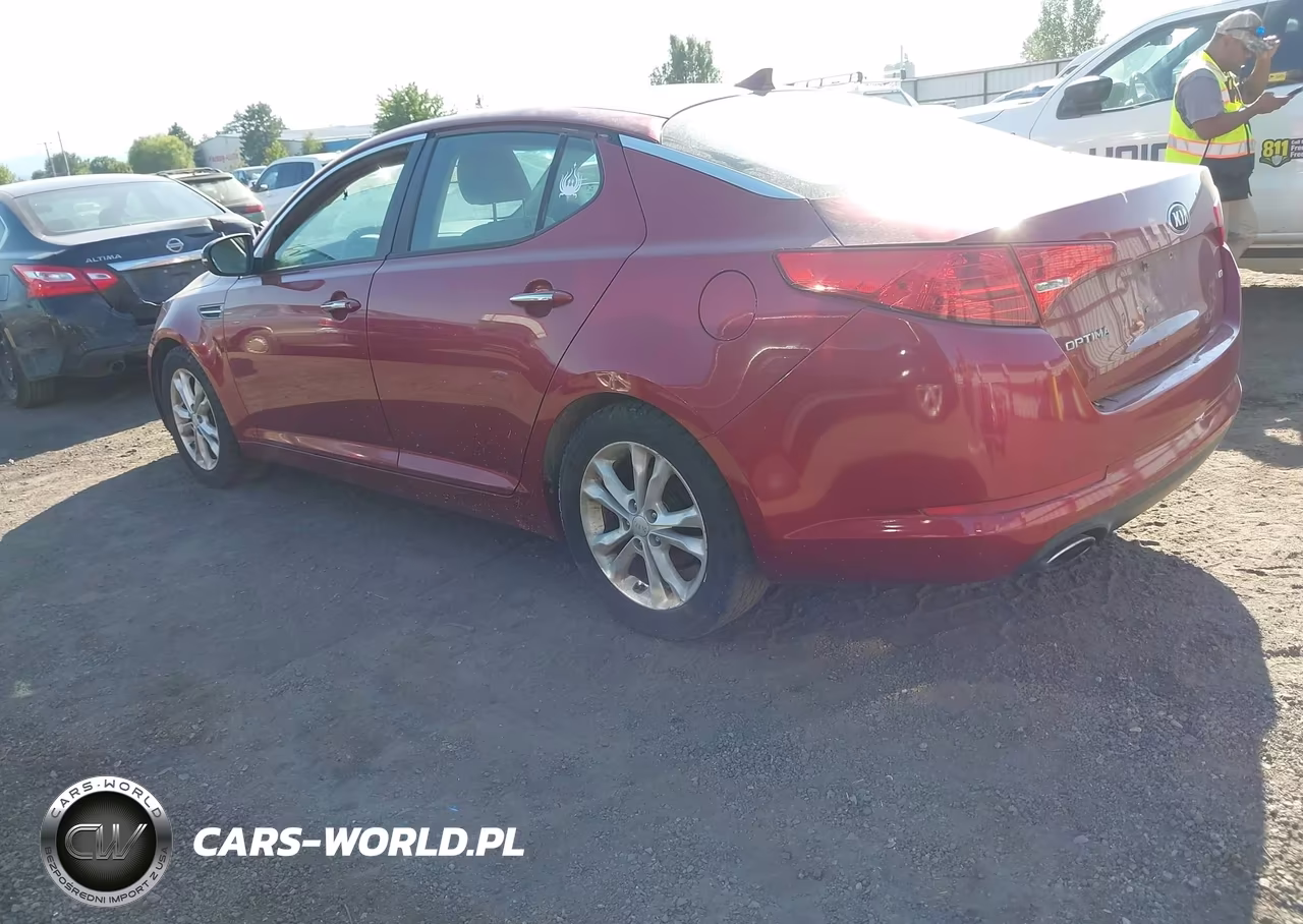 2013 Kia Optima Lx VIN:5XXGM4A75DG150597 - 3
