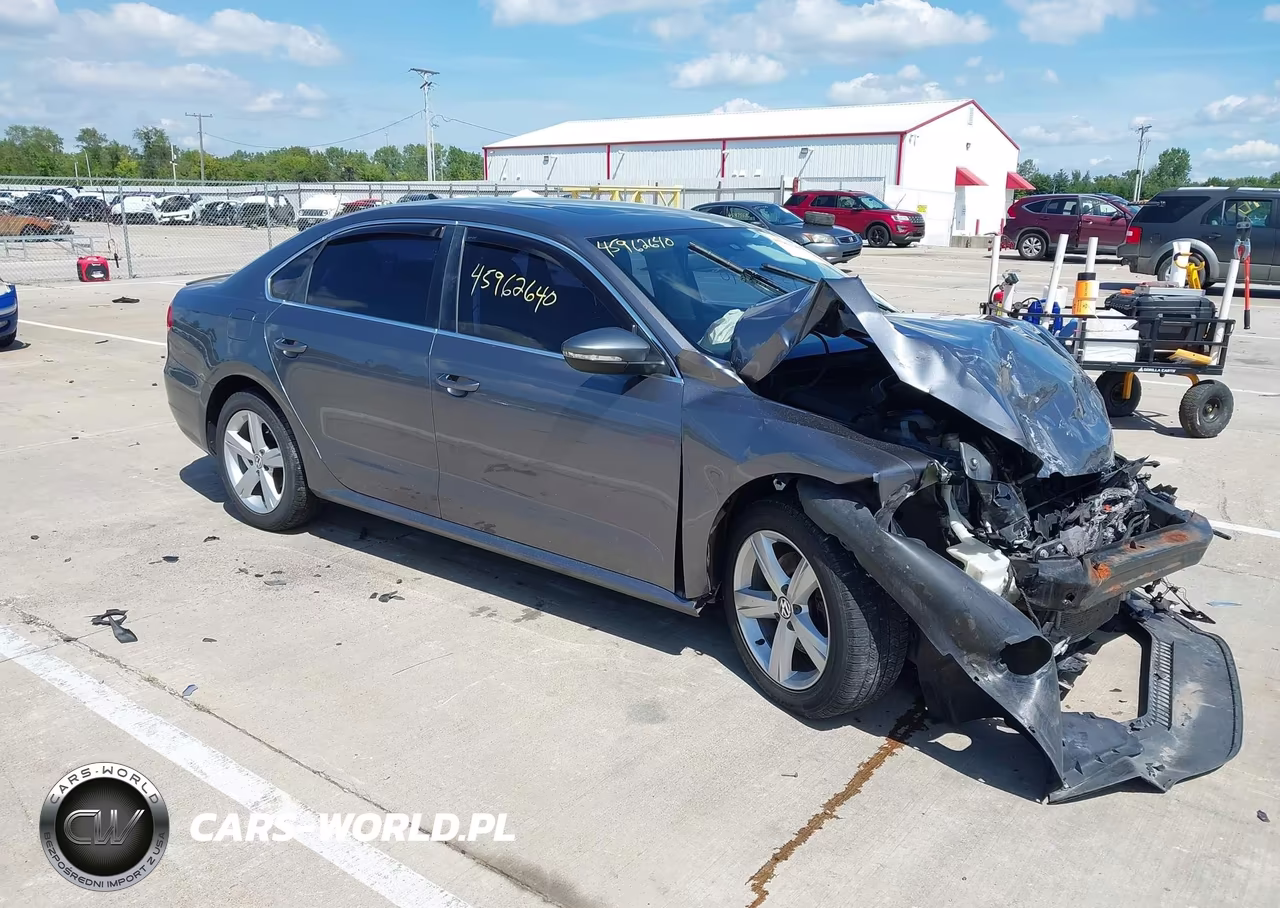 2012 Volkswagen Passat 2.5L Se VIN:1VWBP7A36CC018878 - 1