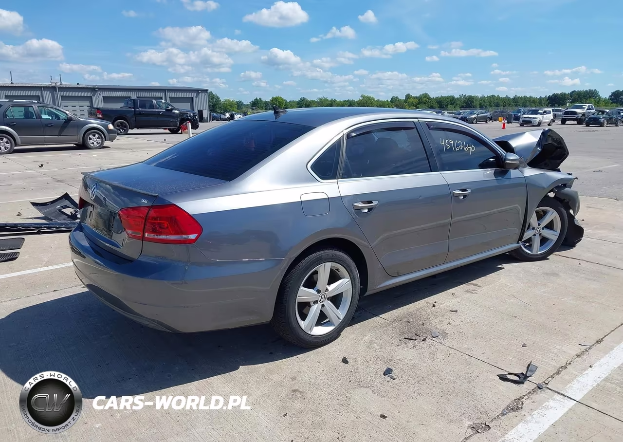 2012 Volkswagen Passat 2.5L Se VIN:1VWBP7A36CC018878 - 4