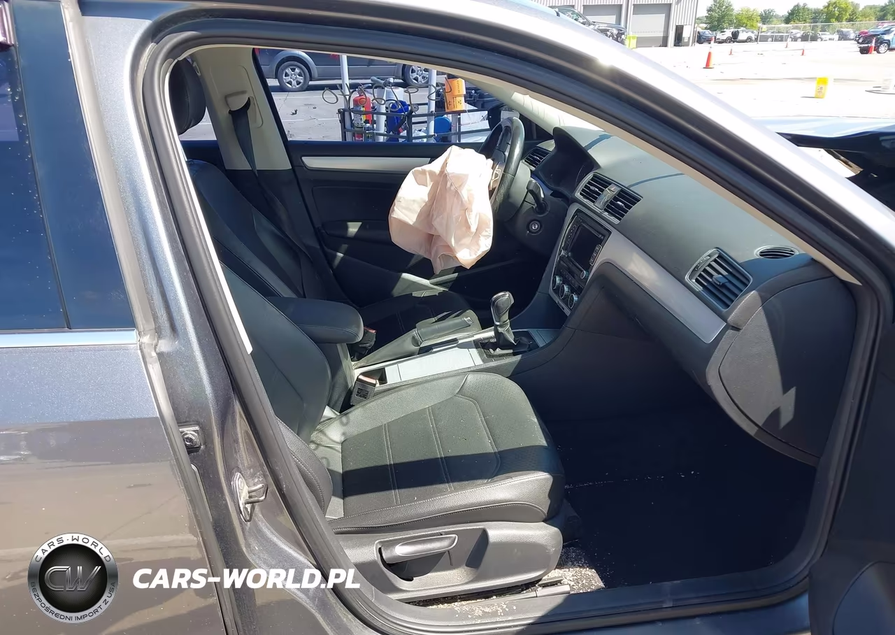 2012 Volkswagen Passat 2.5L Se VIN:1VWBP7A36CC018878 - 5