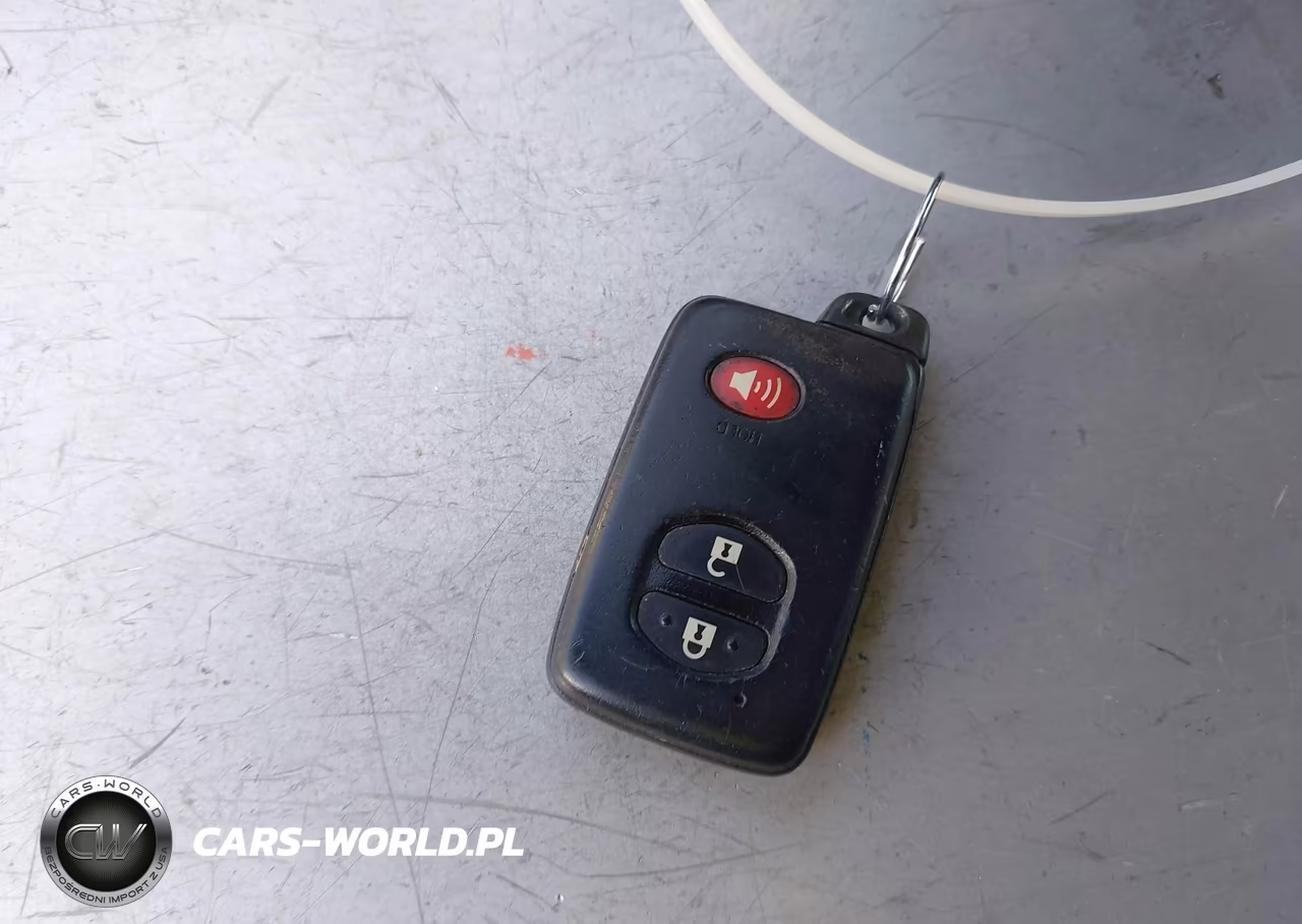 2014 Toyota Prius Two VIN:JTDKN3DU7E1815287 - 11
