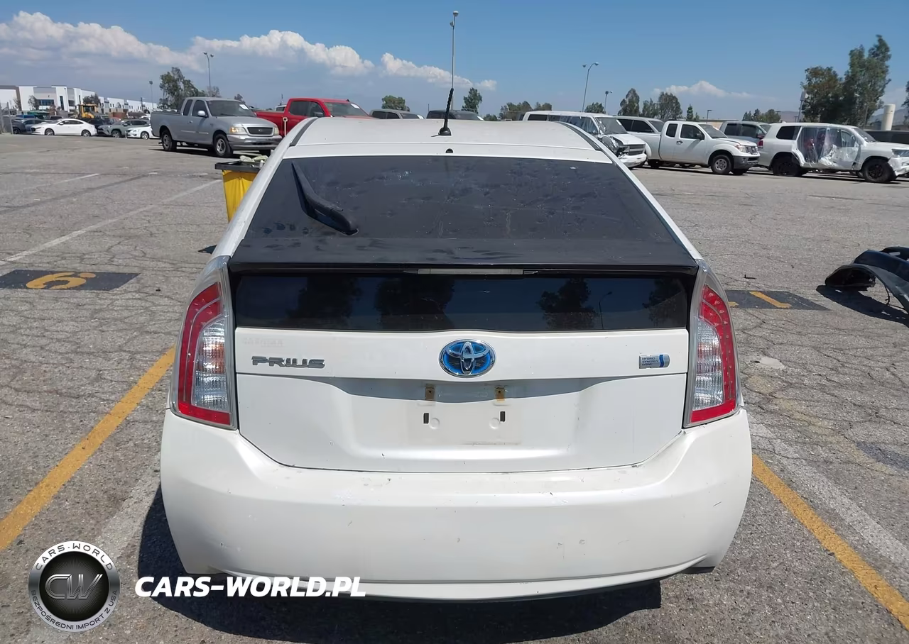 2014 Toyota Prius Two VIN:JTDKN3DU7E1815287 - 18